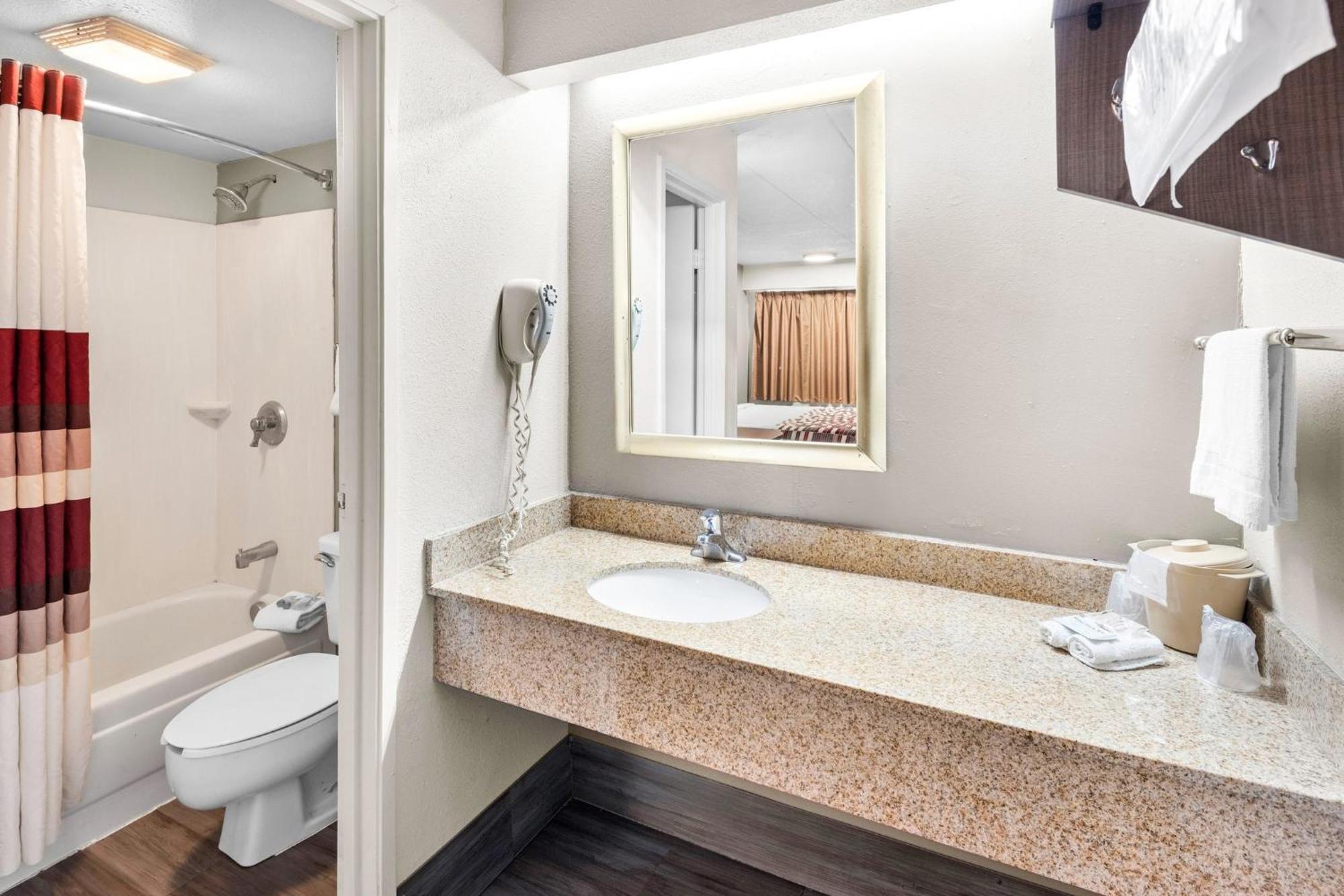 Red Roof Inn Indianapolis North - College Park Extérieur photo