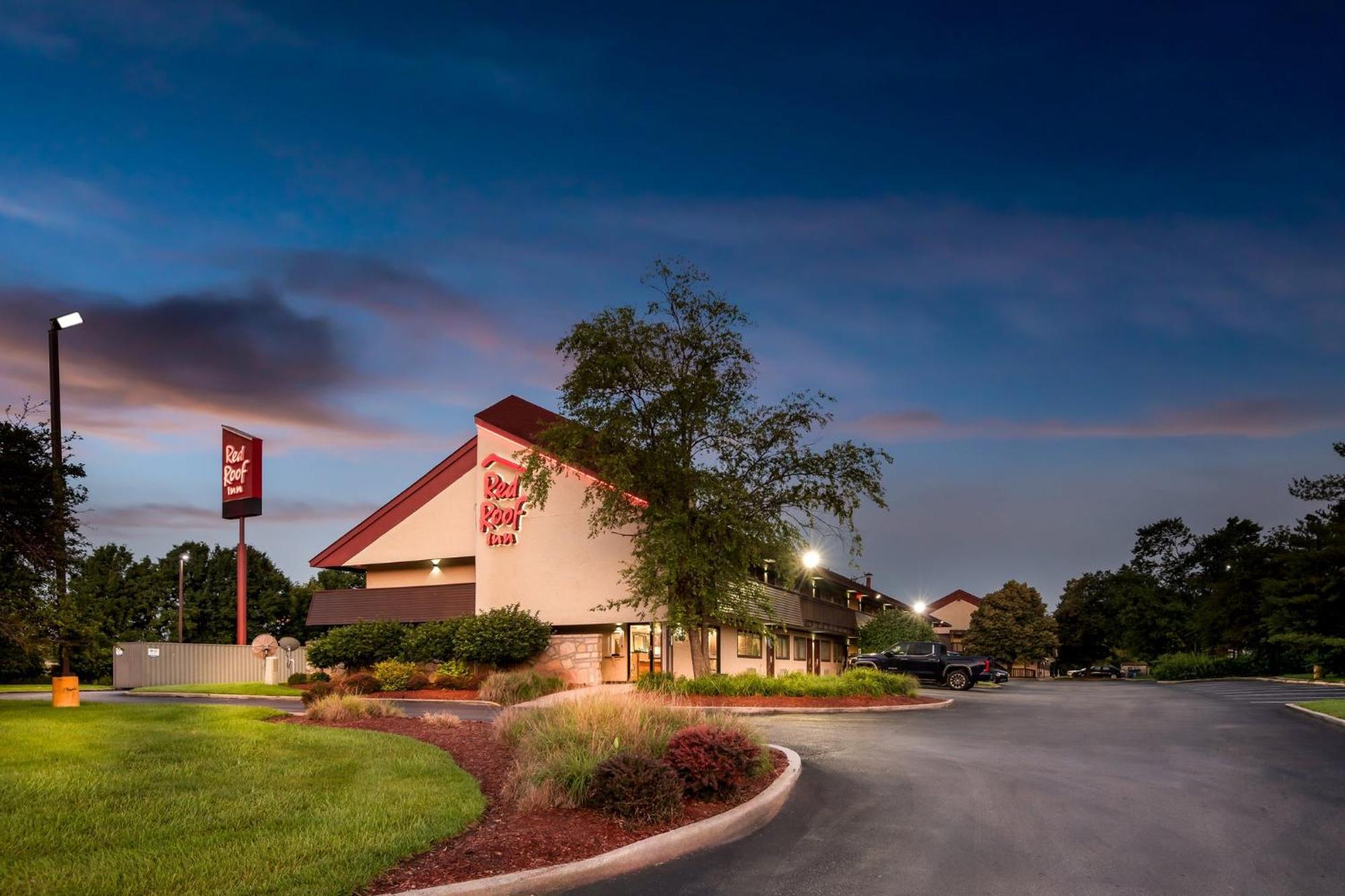 Red Roof Inn Indianapolis North - College Park Extérieur photo