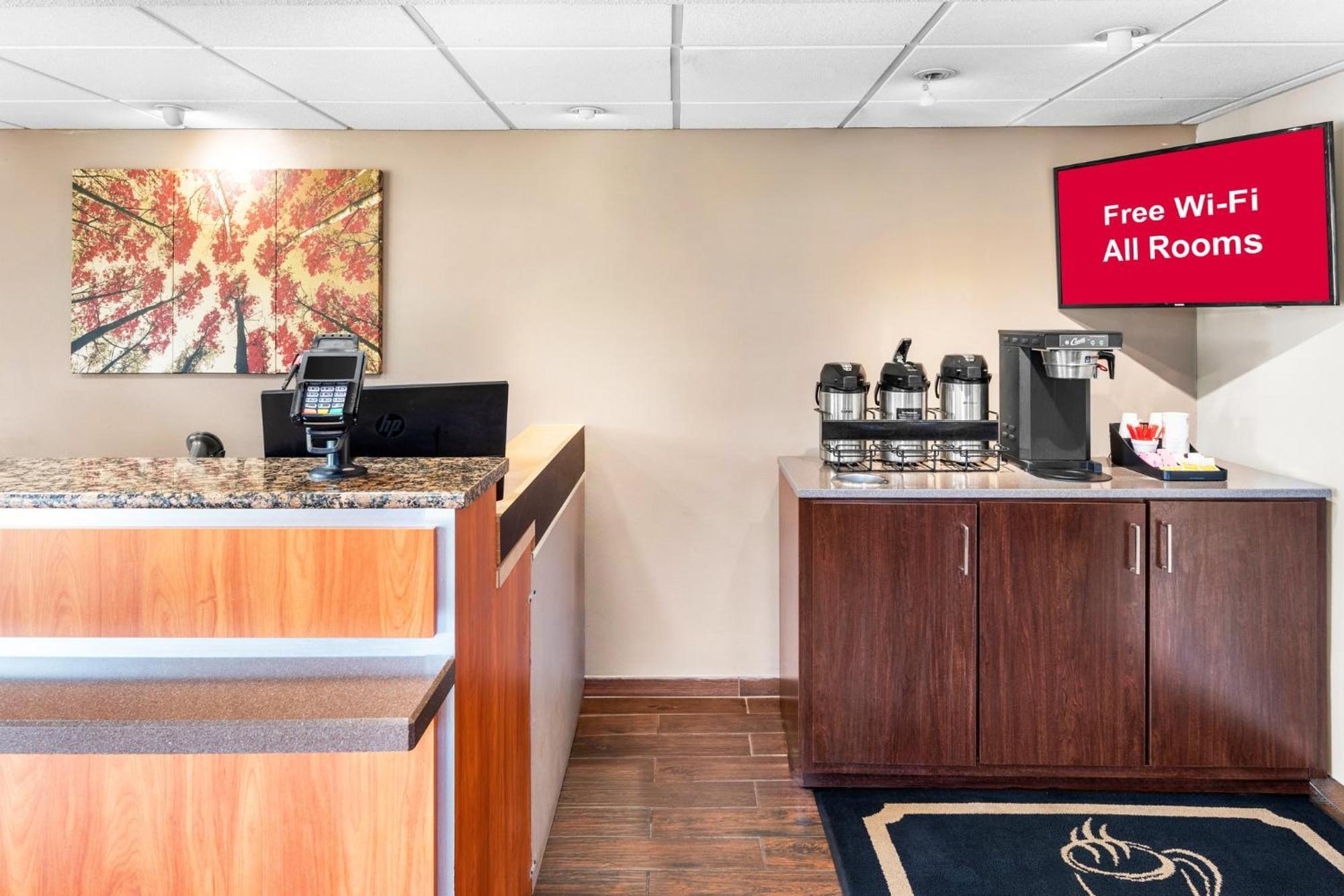 Red Roof Inn Indianapolis North - College Park Extérieur photo