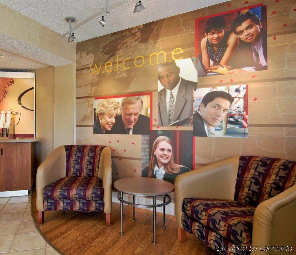 Red Roof Inn Indianapolis North - College Park Intérieur photo